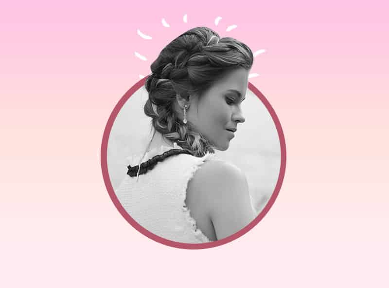 aretes en el pelo